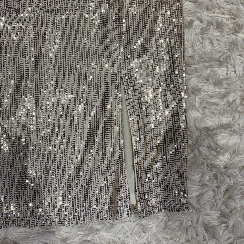Sequin skirt with side slit - Picture 6 of 7